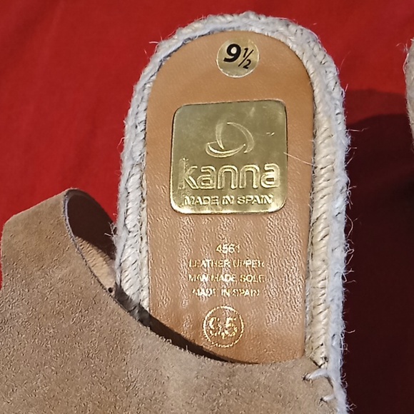 KANNA Nude Tan Suede Open Toe Wedge Double Buckle Slingback Sandals. Size 91/2. - Picture 8 of 16